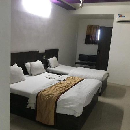 Hotel Long Stay Ahmedabad Eksteriør bilde